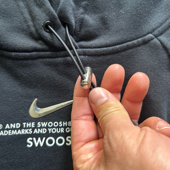 Vintage Nike Center Logo Swoosh Hoodie W/ Dual Front Pockets - Picture 9 of 9